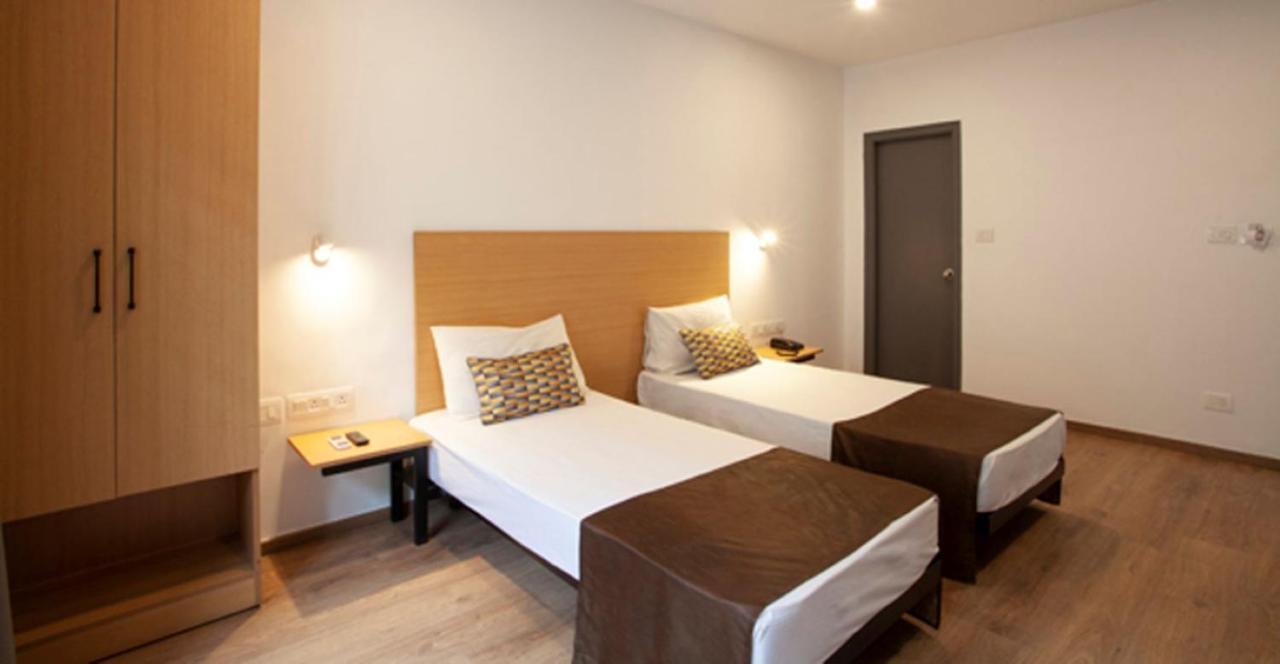 Hotel Panchvati Comforts Бангалор Екстериор снимка