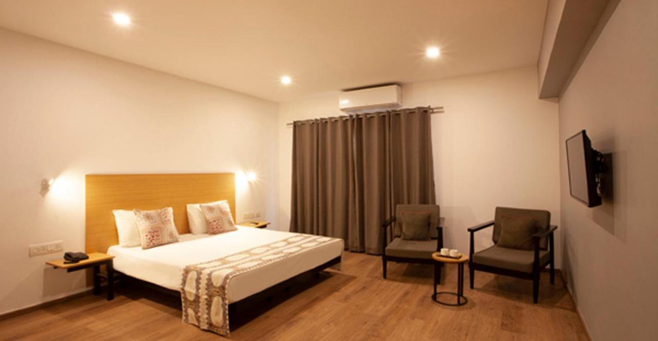 Hotel Panchvati Comforts Бангалор Екстериор снимка